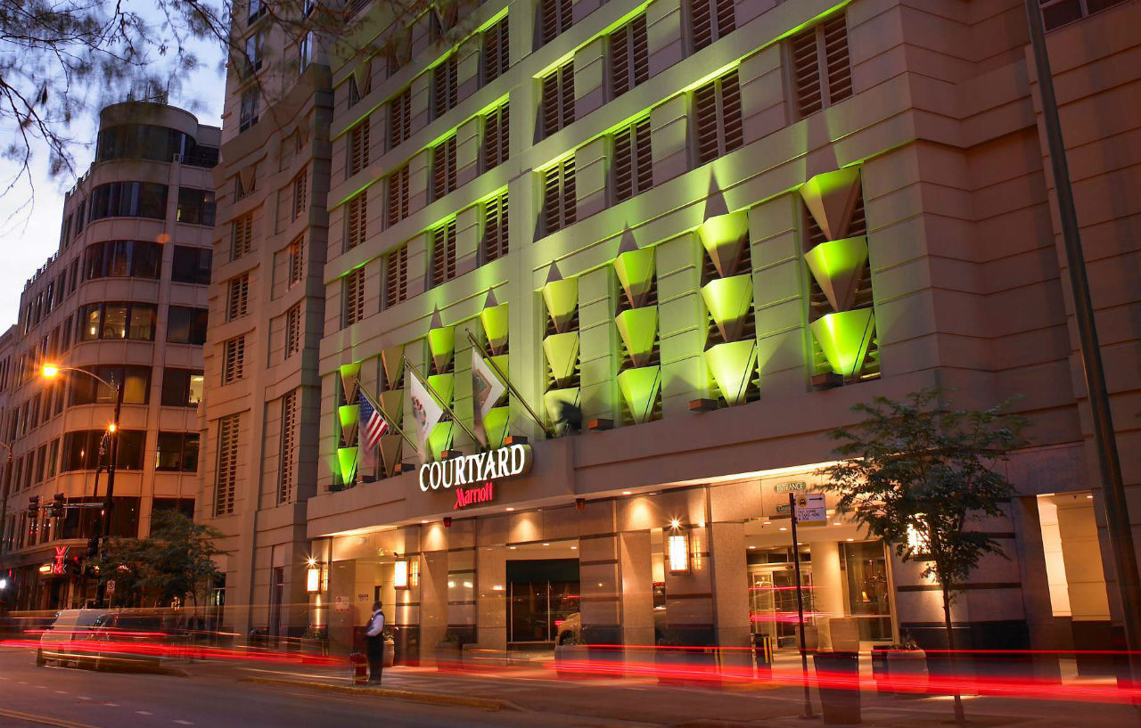 Courtyard By Marriott Chicago Downtown/River North Exterior foto